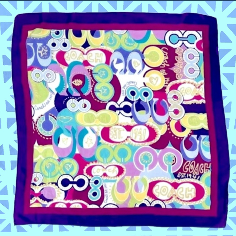Y2K Coach Signature
Poppy Op Art Silk Scarf
